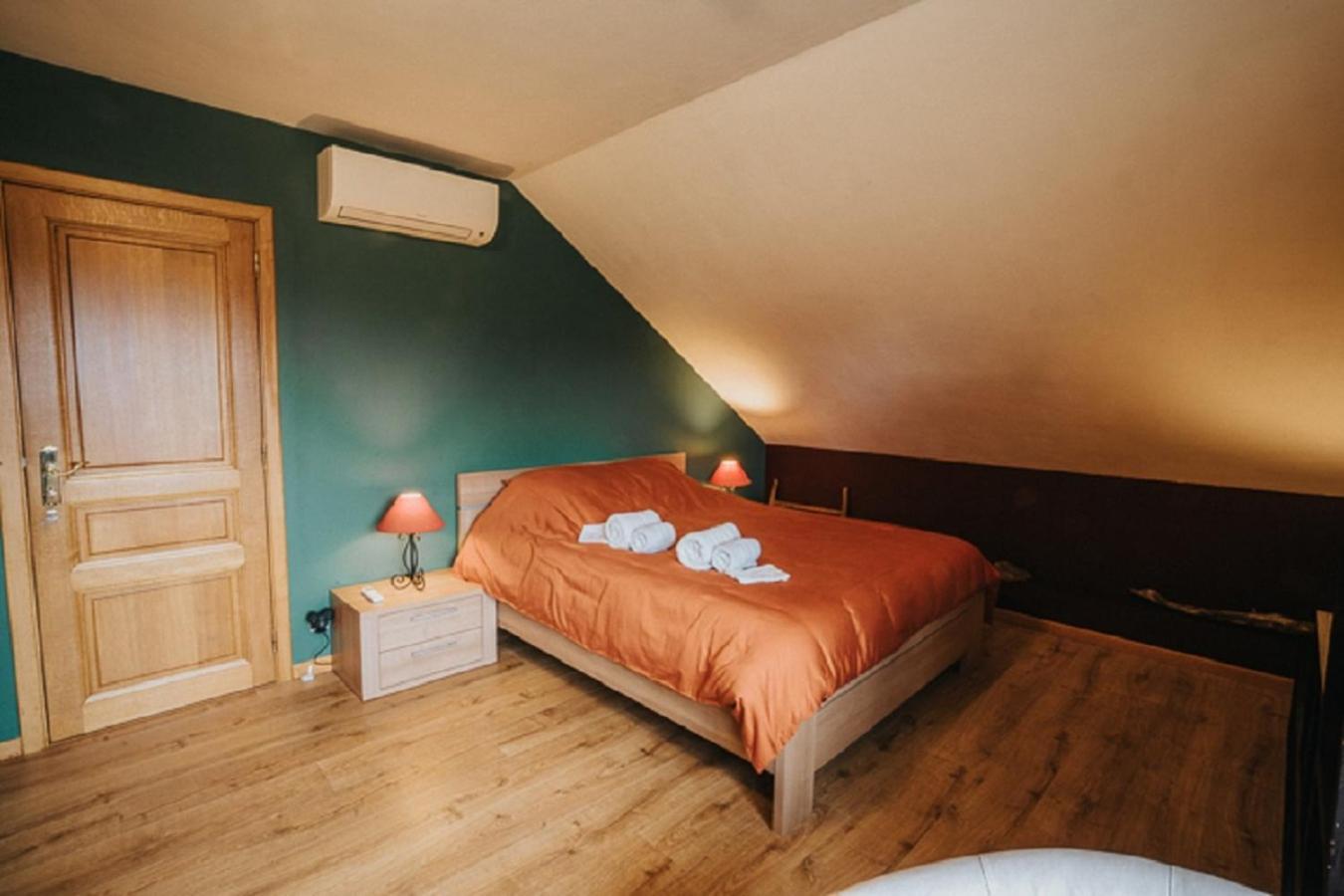 Bed and Breakfast Le Refuge De Kila Waimes Exteriér fotografie